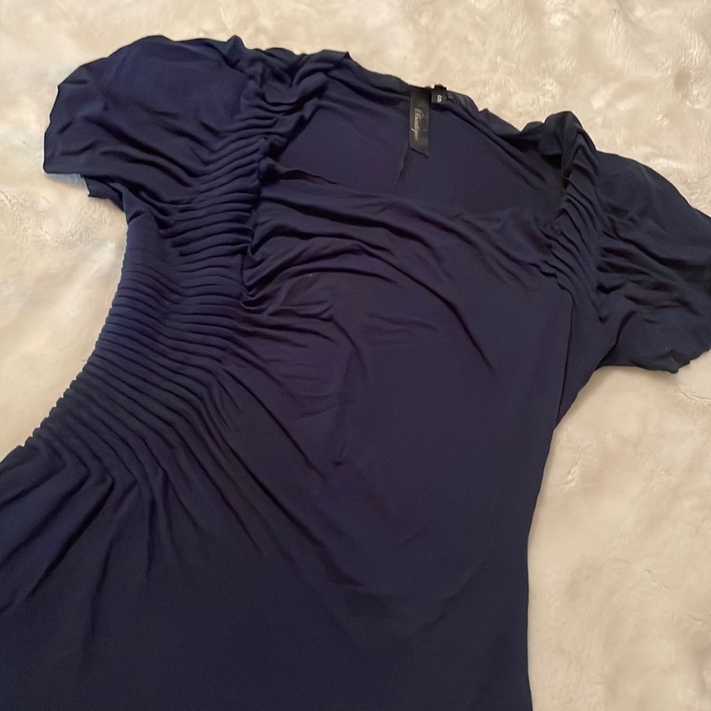 BKE Boutique Navy Blue Asymmetrical Blouse size Small - Picture 3 of 6